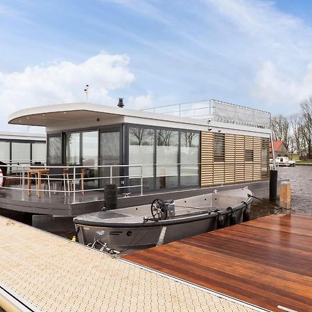 Welcome In - Houseboat 'Elysium' Met Eigen Aanlegsteiger Sneek - Offingawier Eksteriør bilde