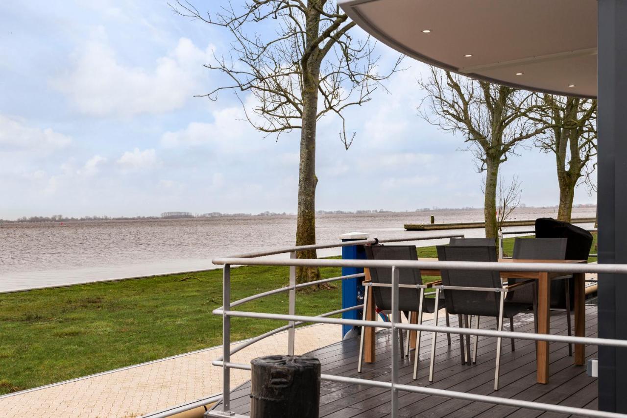 Welcome In - Houseboat 'Elysium' Met Eigen Aanlegsteiger Sneek - Offingawier Eksteriør bilde